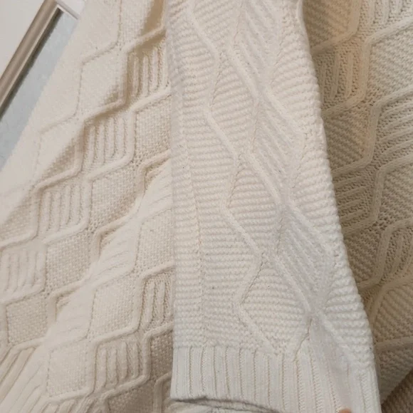 Max Studio Oversized Sweater - Picture 4 of 8